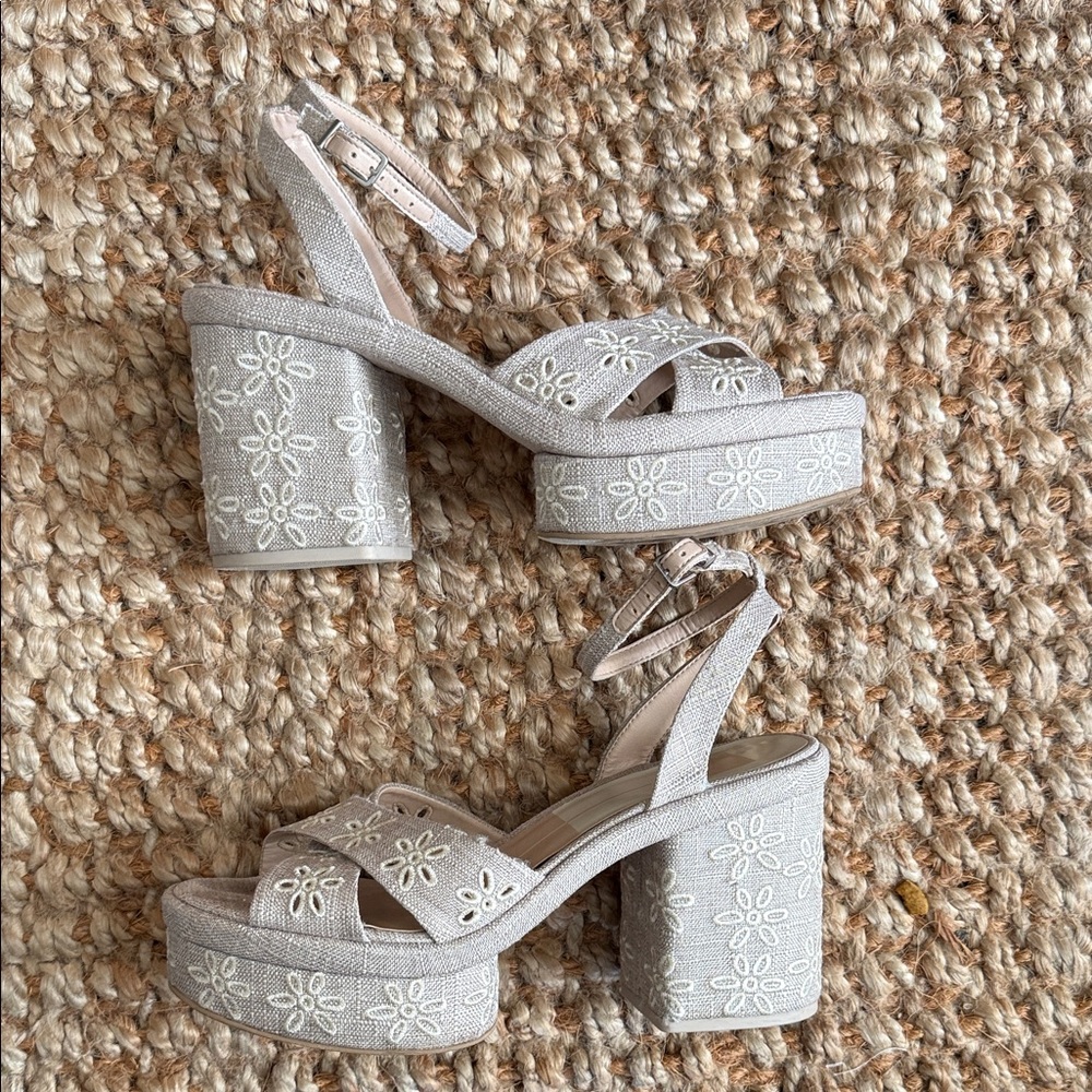 Dolce Vita Laisha Platform Sandals